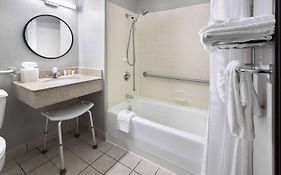 Super 8 By Wyndham St. Clairsville Oh/Wheeling Wv Area